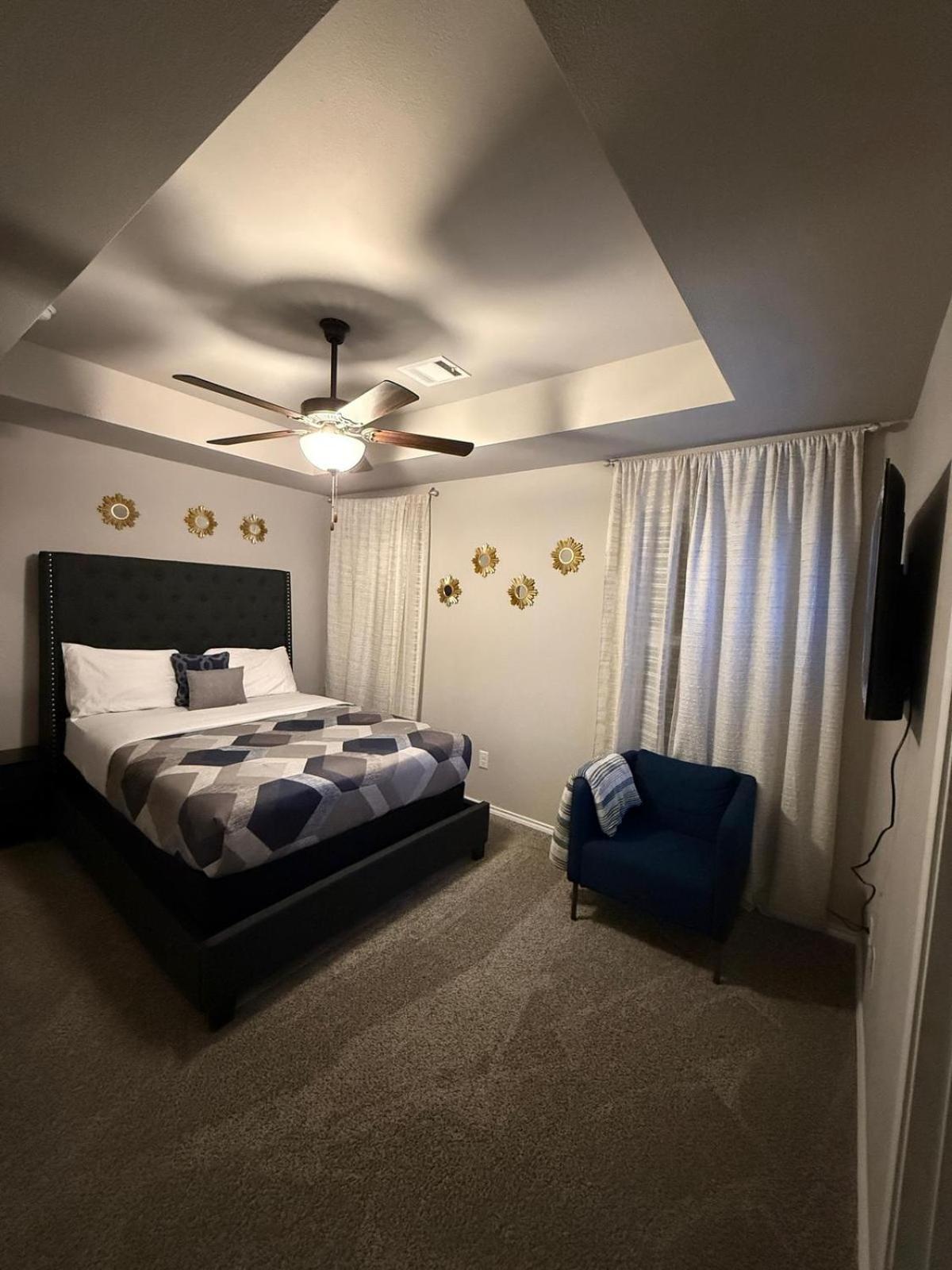 Gorgeous, Brand New 3 Bedrooms Home- Built 2024, Near Seaworld & Lackland Afb San Antonio Zewnętrze zdjęcie